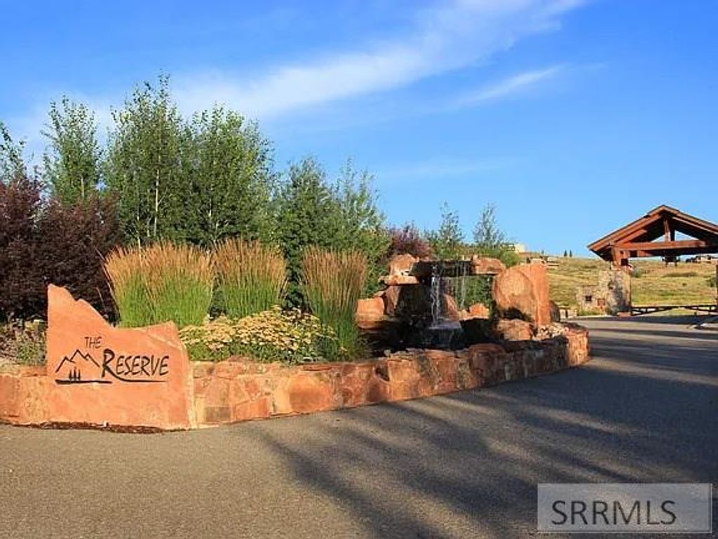 Image 12 of property listing at 124 Blue Sage Dr, Fish Haven, ID 83287