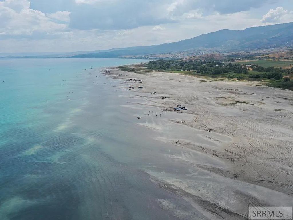 Image 3 of property listing at 124 Blue Sage Dr, Fish Haven, ID 83287