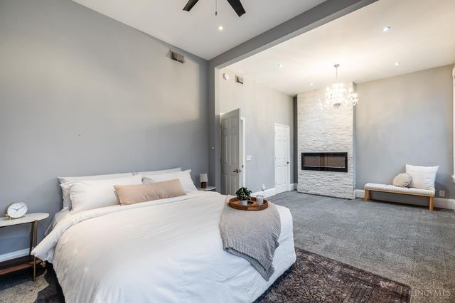 551 E Thirteenth Street, Cincinnati, OH 45202