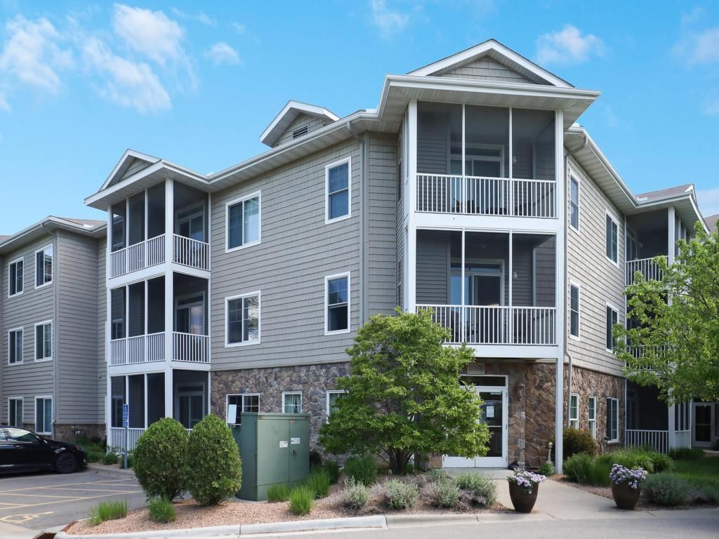 110696 Village Road 119, Chaska, MN 55318 — exterior