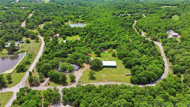 239 Wood Lake Drive, Sand Springs, OK 74063