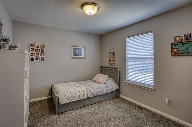 3550 N 112th Terrace, Kansas City, KS 66109