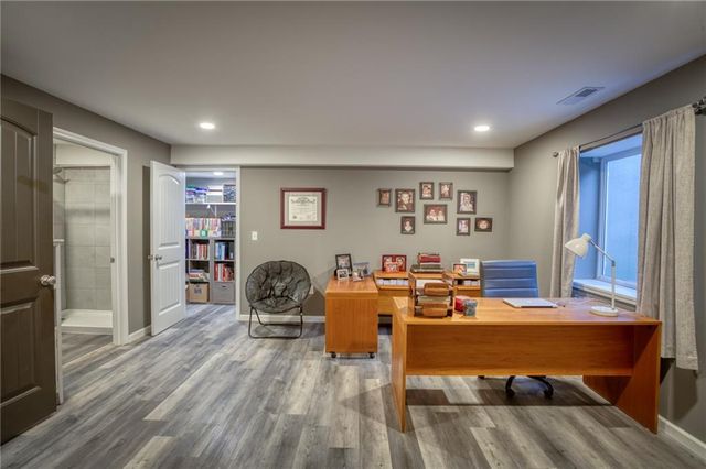 3550 N 112th Terrace, Kansas City, KS 66109