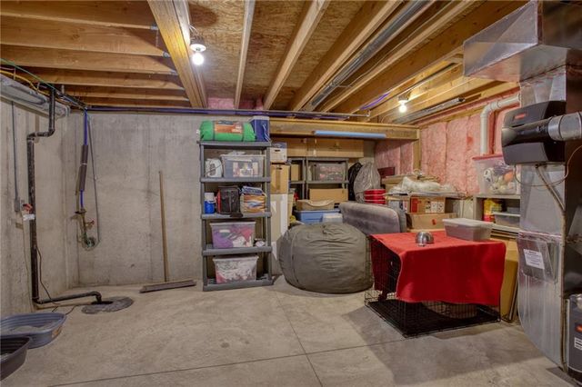 3550 N 112th Terrace, Kansas City, KS 66109