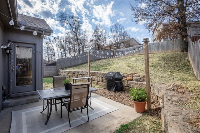 3550 N 112th Terrace, Kansas City, KS 66109