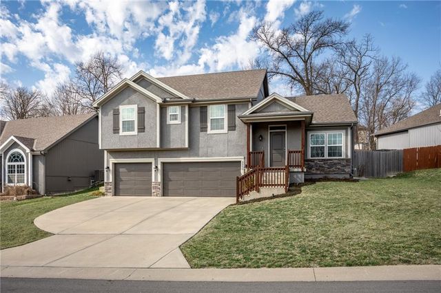 3550 N 112th Terrace, Kansas City, KS 66109