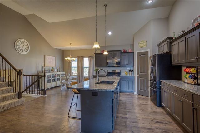 3550 N 112th Terrace, Kansas City, KS 66109