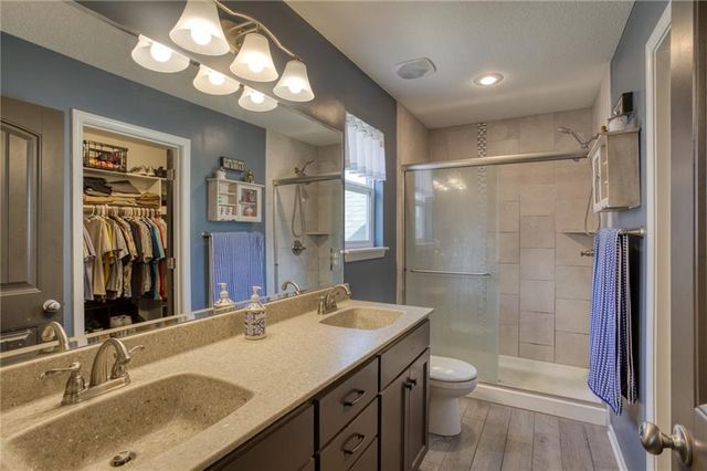 3550 N 112th Terrace, Kansas City, KS 66109