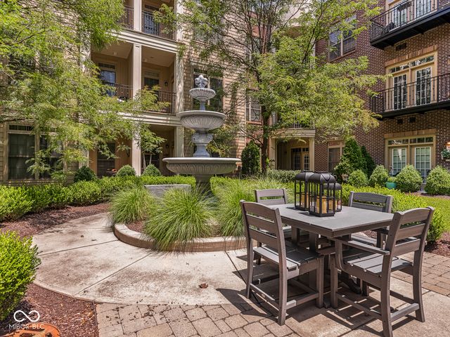 450 E Ohio Street 316, Indianapolis, IN 46204