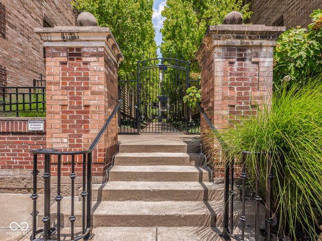 450 E Ohio Street 316, Indianapolis, IN 46204