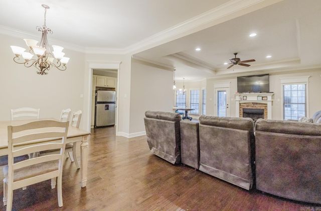 10676 Hinds Rd, Benton, AR 72019