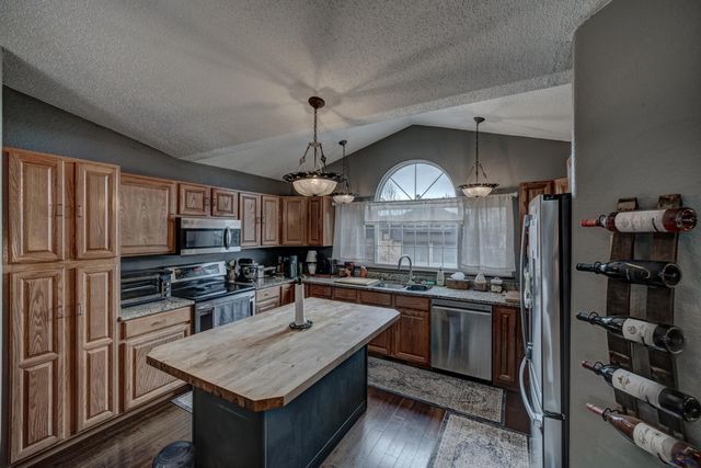 5117 WINTERSET DR, Rapid City, SD 57702