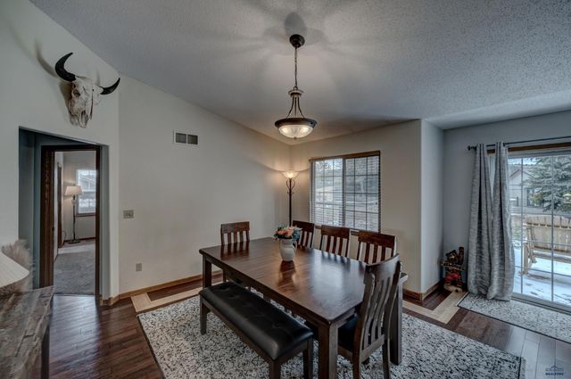 5117 WINTERSET DR, Rapid City, SD 57702