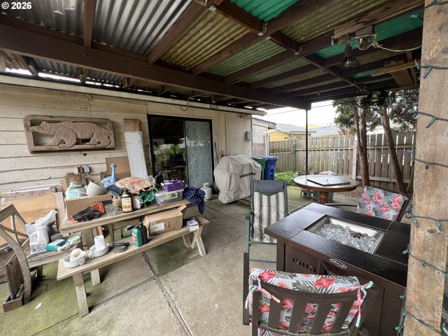 2118 Se 110TH Ave, Portland, OR 97216