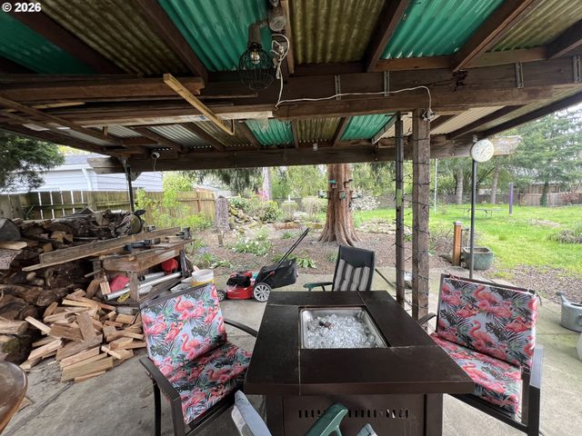 2118 Se 110TH Ave, Portland, OR 97216