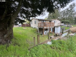 2118 Se 110TH Ave, Portland, OR 97216