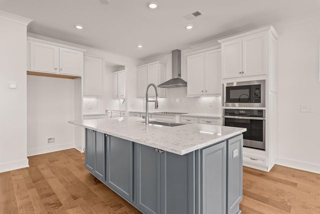2126 Boykin, Charleston, SC 29414