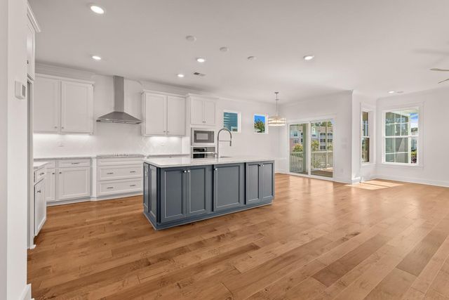 2126 Boykin, Charleston, SC 29414