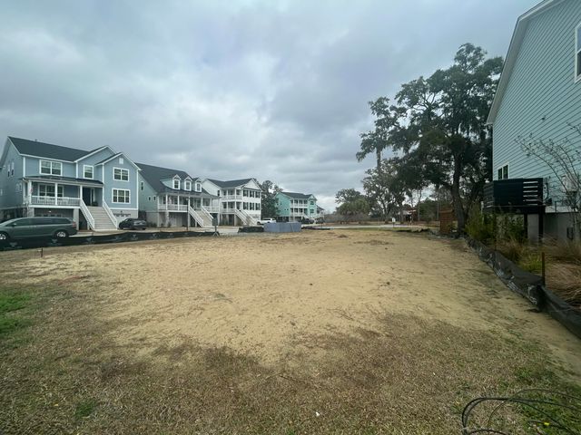 2126 Boykin, Charleston, SC 29414