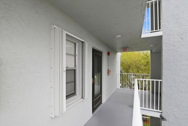 2220 N Cypress Bend Drive 410, Pompano Beach, FL 33069