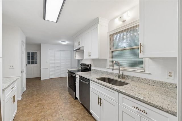 4143 Wellington Hills Drive, Snellville, GA 30039
