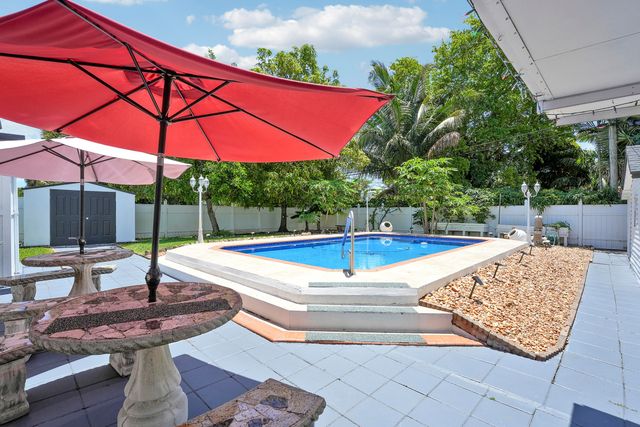 1360 SW 32nd Street, Fort Lauderdale, FL 33315