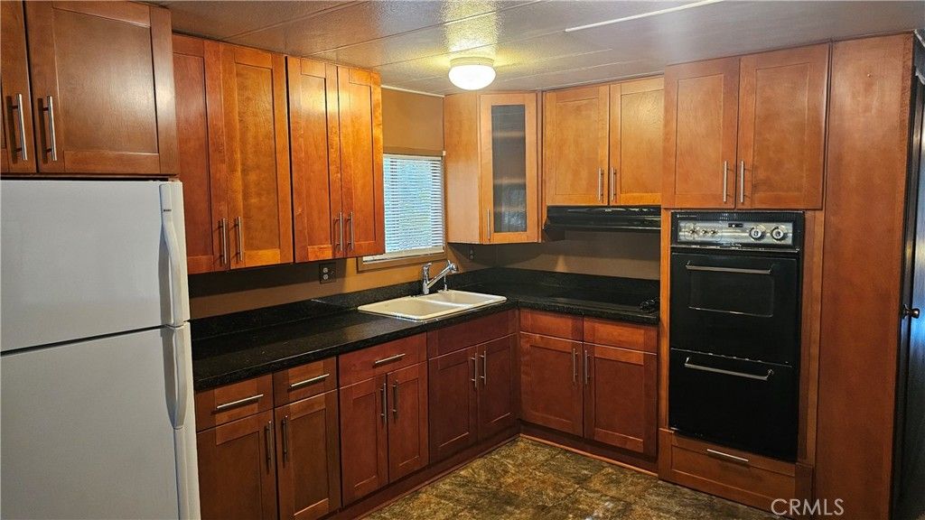 Image 2 of property listing at 15535 23rd Avenue, Clearlake, CA 95422