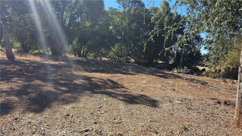 Image 33 of property listing at 15535 23rd Avenue, Clearlake, CA 95422