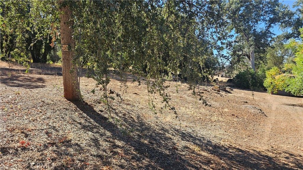 Image 38 of property listing at 15535 23rd Avenue, Clearlake, CA 95422