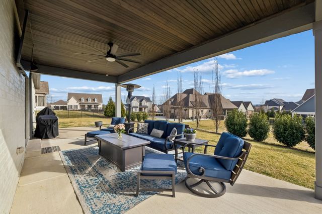 142 Vanner Rd, Mount Juliet, TN 37122