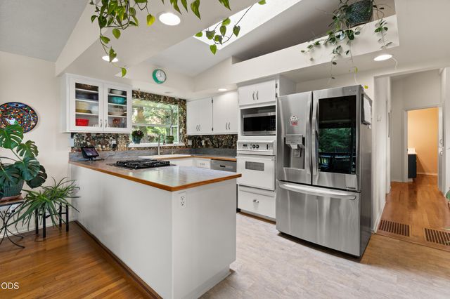1438 NE Sherman Lane, Grants Pass, OR 97526