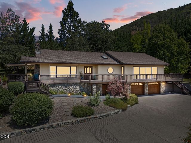 1438 NE Sherman Lane, Grants Pass, OR 97526