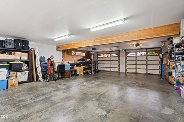 1438 NE Sherman Lane, Grants Pass, OR 97526