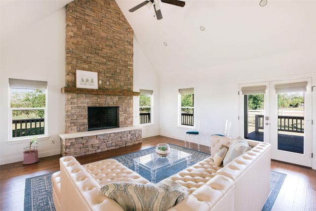 9373 Fm 428, Aubrey, TX 76227