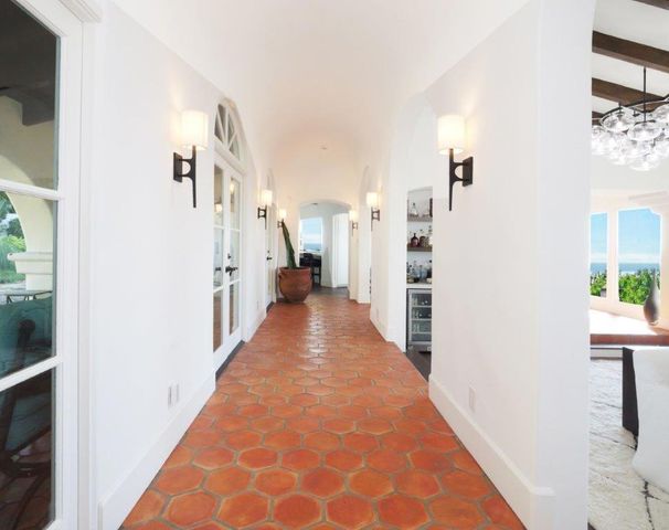 32524 Seacliff Drive, Rancho Palos Verdes, CA 90275