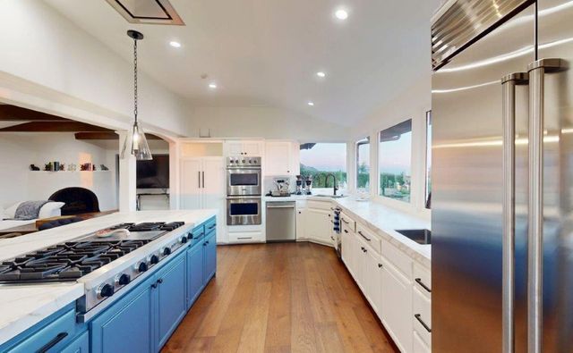 32524 Seacliff Drive, Rancho Palos Verdes, CA 90275