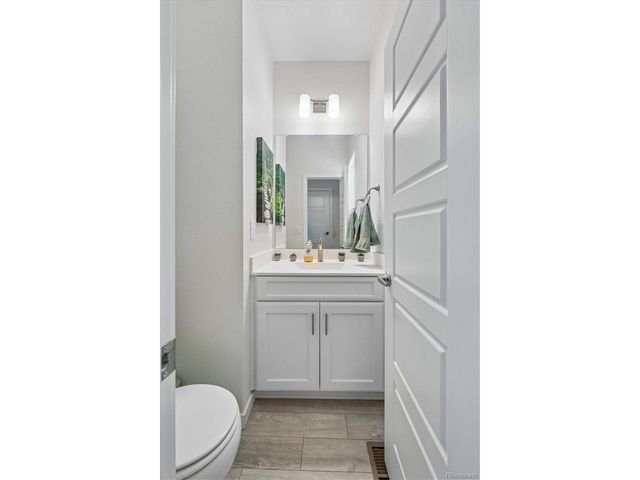 10006 Yampa St, Commerce City, CO 80022