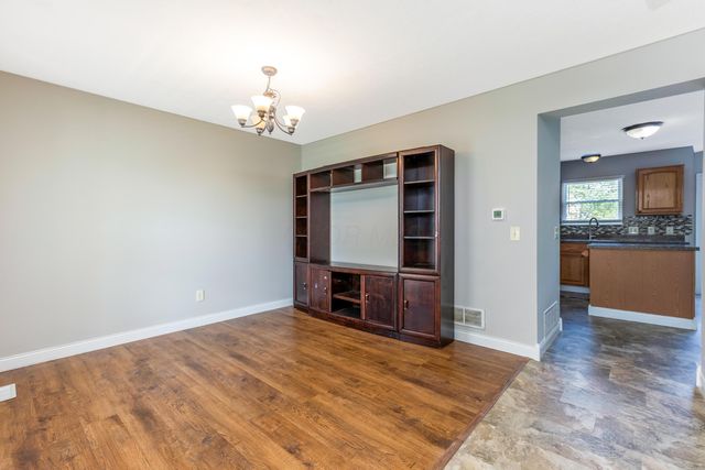 656 Cedar Run Drive, Blacklick, OH 43004