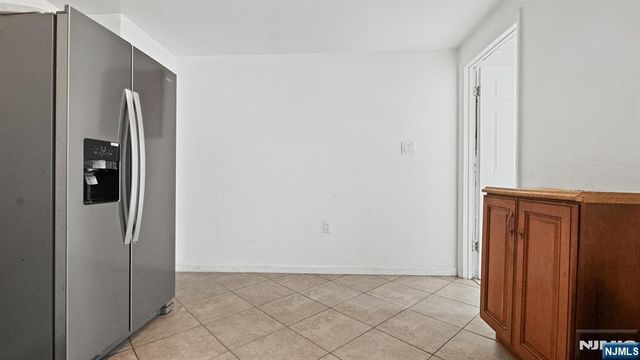 265 18th Street, Newark, NJ 07103