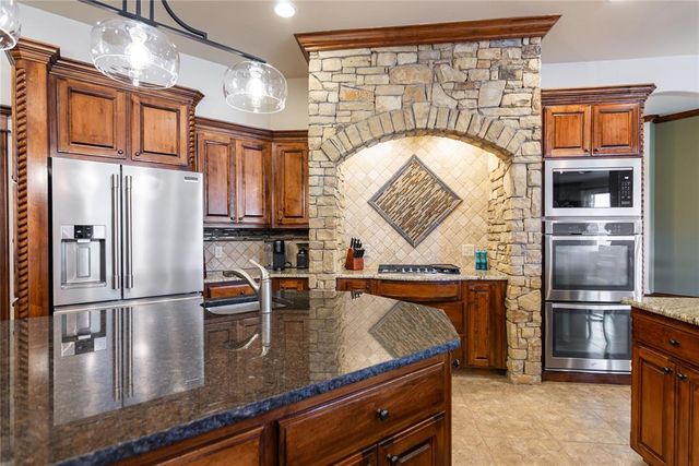 14424 Caledonia Way, Oklahoma City, OK 73142