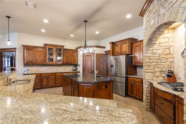 14424 Caledonia Way, Oklahoma City, OK 73142