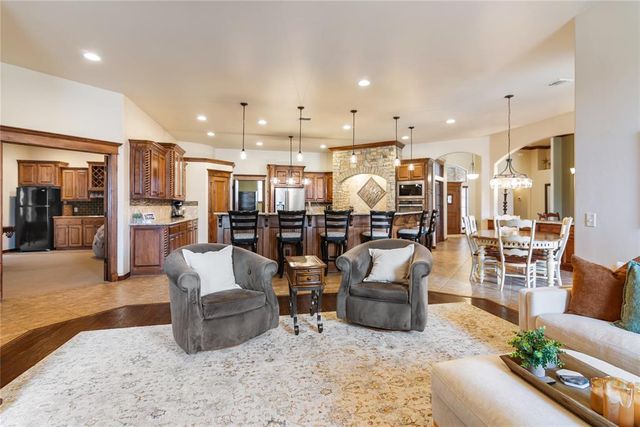 14424 Caledonia Way, Oklahoma City, OK 73142