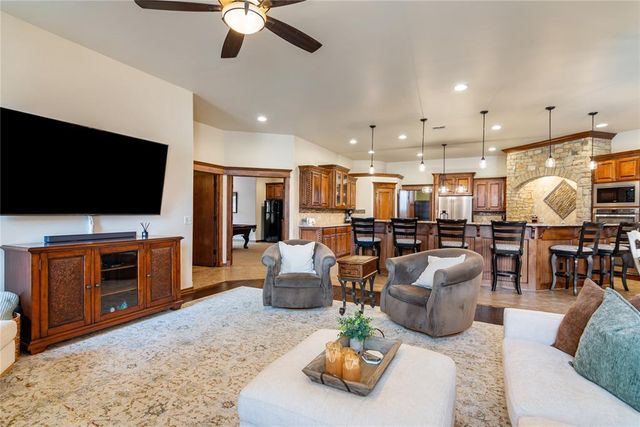 14424 Caledonia Way, Oklahoma City, OK 73142