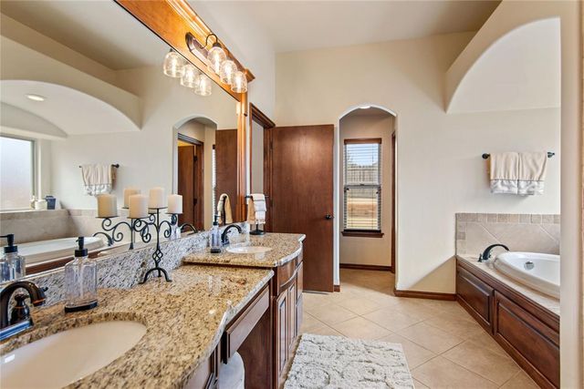 14424 Caledonia Way, Oklahoma City, OK 73142