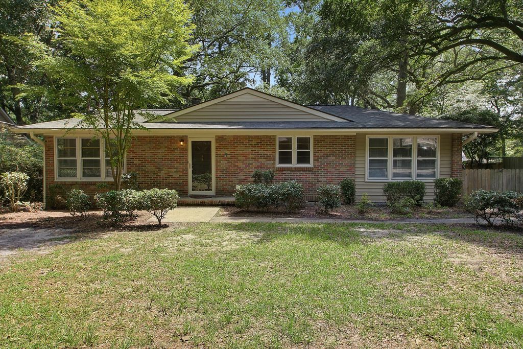 114 Live Oak Road, Summerville, SC 29485