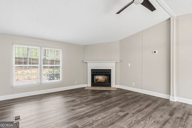 279 Possum Point Drive, Eatonton, GA 31024