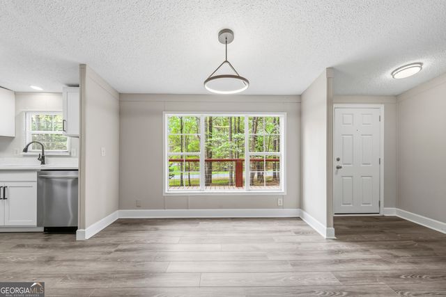 279 Possum Point Drive, Eatonton, GA 31024