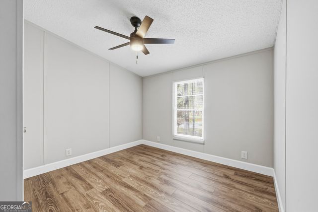 279 Possum Point Drive, Eatonton, GA 31024