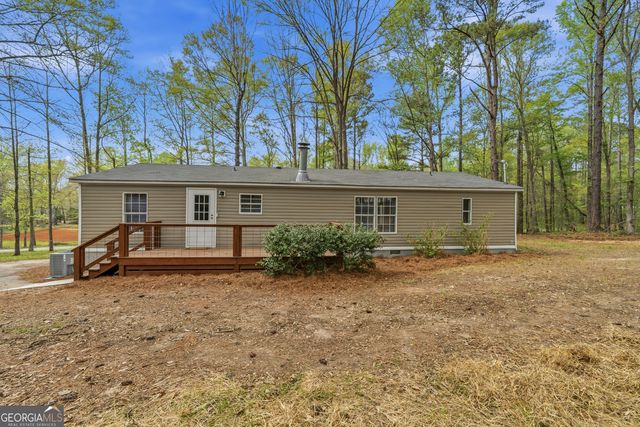 279 Possum Point Drive, Eatonton, GA 31024