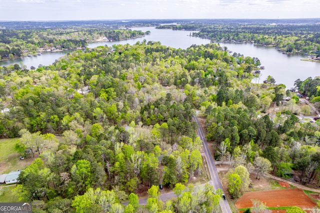 279 Possum Point Drive, Eatonton, GA 31024
